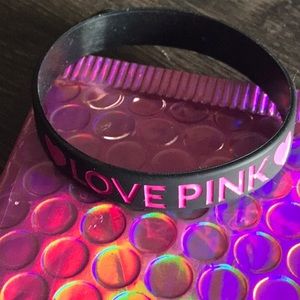 Love Pink bracelet NWOT